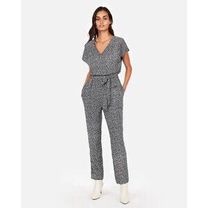 NWT Express V-Neck Short Sleeve Printed Jumpsuit with Tie